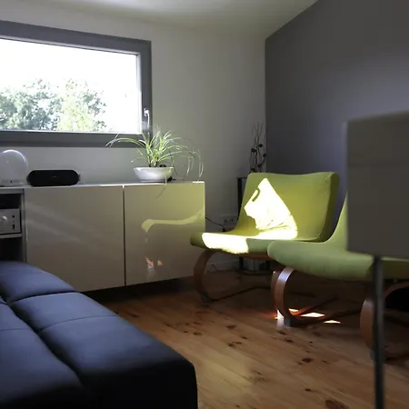 Land-zee, A 10mn De Royan 索容